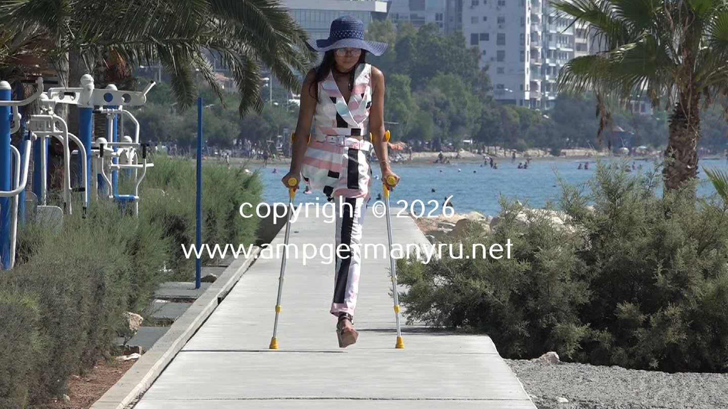 Teona Crutching Summermorning